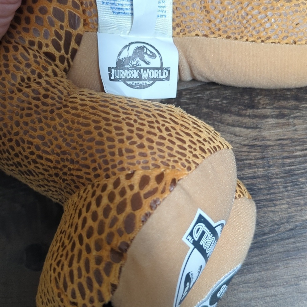 Build A Bear Jurassic World Plush Dinosaur l T-Rex - Picture 3 of 7
